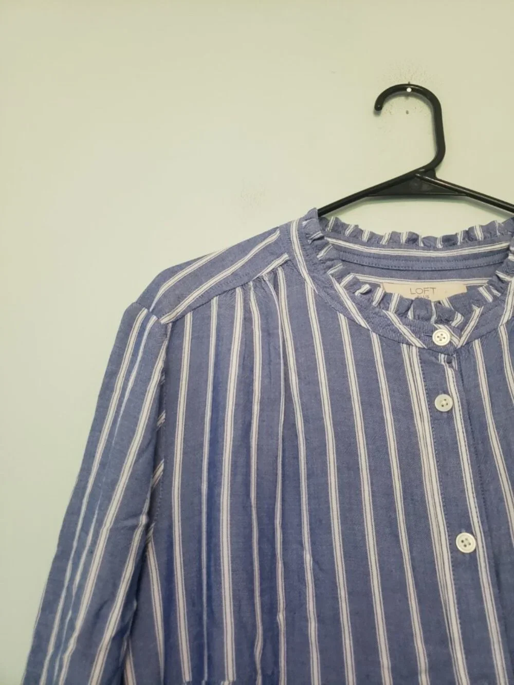 Loft Womens Plus 16 Blouse Button Up High Collar Ruffle Blue Stripe Career NWT - Picture 3 of 6